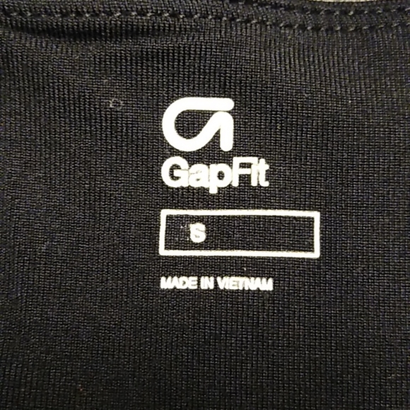 GapFit Athletic Top - Picture 4 of 7